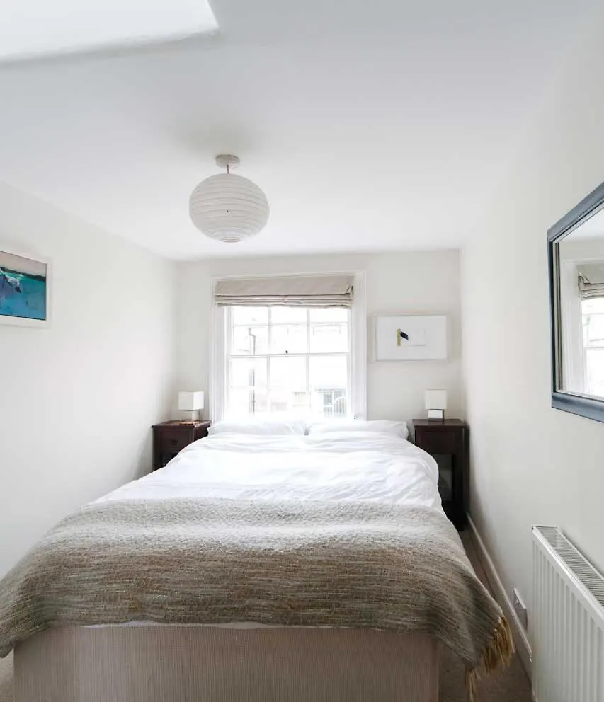 Stylish Three Bedroom Apartment In Heart Of City Bath